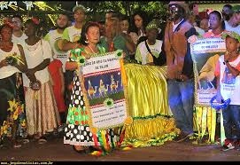 Ternos de Reis de Jequié buscam músicos para manter tradição viva; flautistas são prioridade