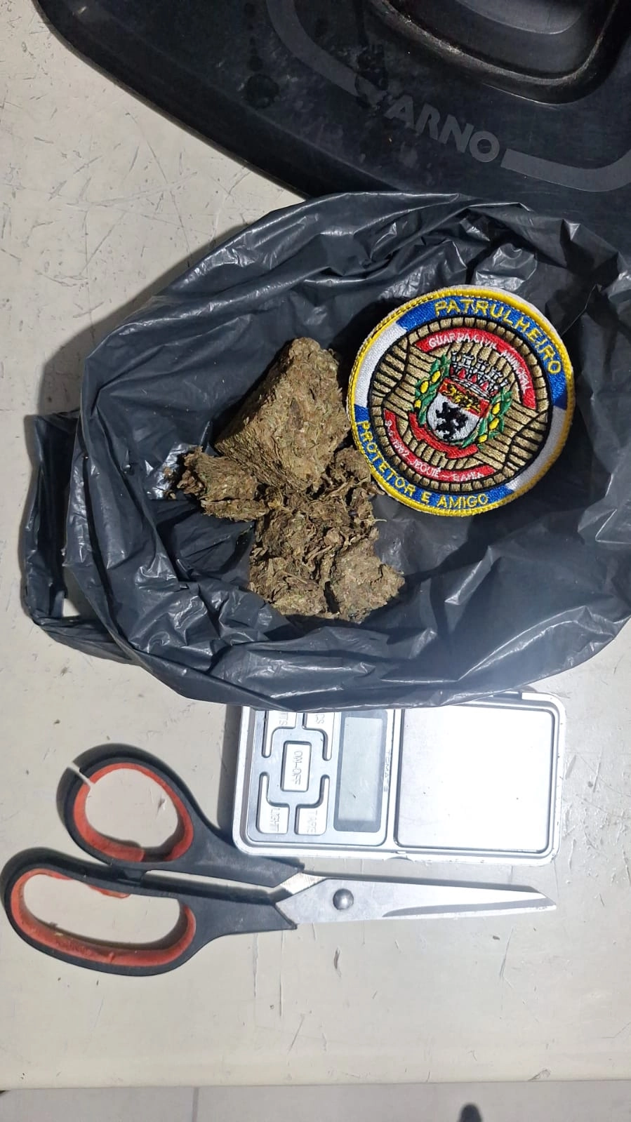 GCM de Jequié age após denúncia e detém suspeito no CEAVIG