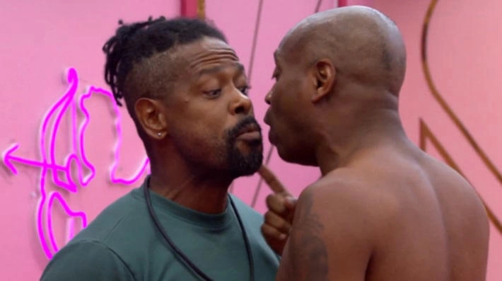 BBB26: Edilson Capetinha é expulso do reality após empurrão em Leandro Boneco
