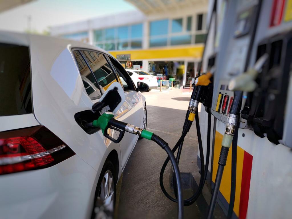 Acelen anuncia redução dos preços da gasolina e diesel e preço dos produtos devem despencar em Jequié e região