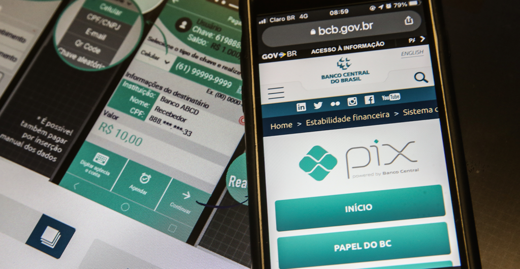 Receita passa a receber dados de cartões de credito e Pix