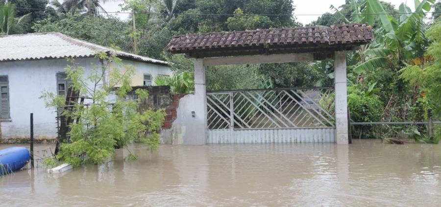 Alba vai doar R$ 12,6 mi em emendas impositivas para desabrigados das enchentes no estado