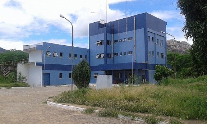 Embasa interrompe fornecimento de água em doze localidades de Jequié