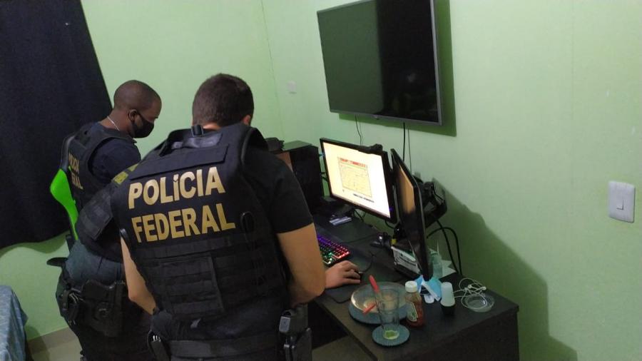 Polícia Federal deflagra operação contra fraude ao auxílio emergencial