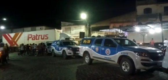 Dois policiais são baleados e cinco indivíduos morrem em operação na cidade de Ipiaú