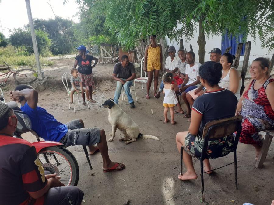 Defensoria Pública Federal e ViaBahia debatem situação de famílias que moram as margens da BR-116, no município de Jequié