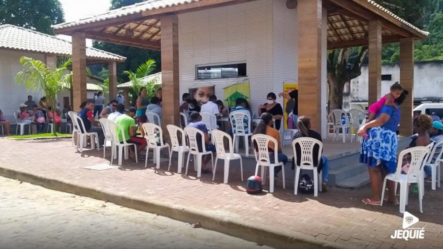 Prefeitura de Jequié realiza ação social no distrito de Florestal