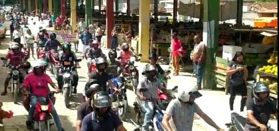 Produtores rurais de Jaguaquara protestam por falta de qualidade das estradas;  manifestantes ameaçam voltar as ruas nas festas juninas