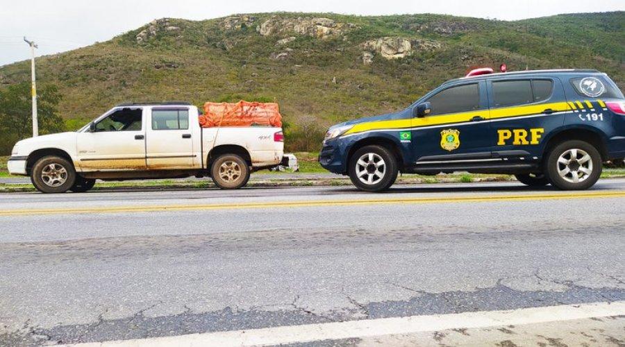 PRF recupera caminhonete furtada en São Paulo e prende motorista por receptação em Jequié