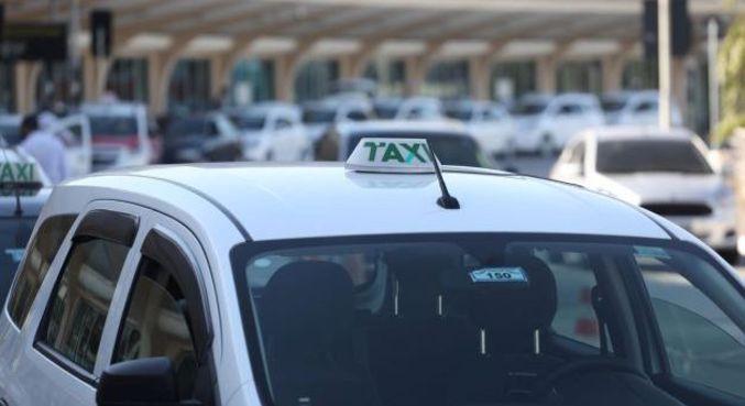 Auxílio para taxista tem novo lote de pagamento nesta terça-feira
