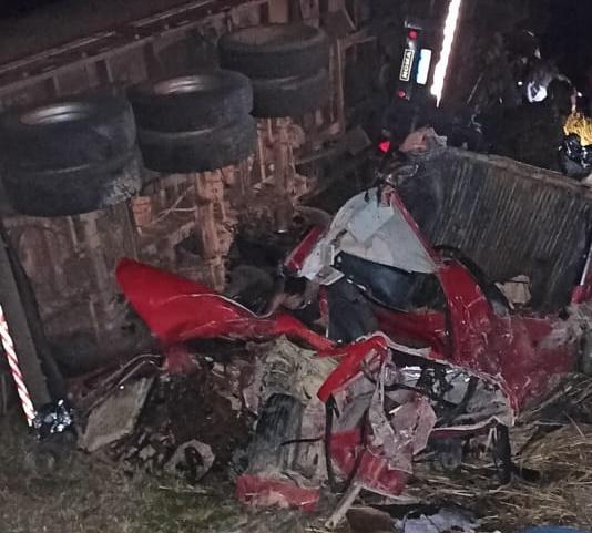 Colisão de veículos e animais deixa dois mortos e três feridos na BA 026 entre Planaltino e Nova Itarana