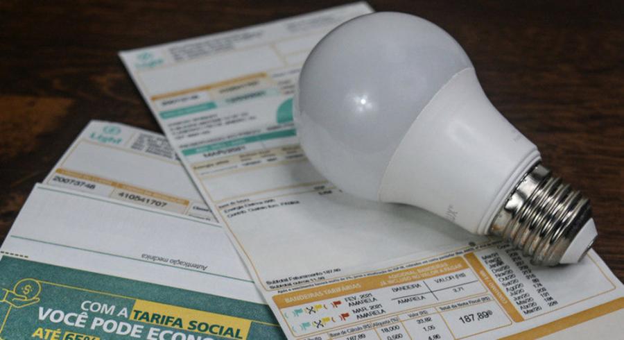 Aneel autoriza reajuste médio de 8% para tarifa de energia elétrica da Bahia
