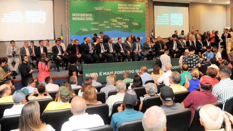 Encontro reúne mais de 500 produtores na ALBA para debater invasões de terra pelo MST na Bahia