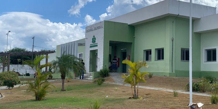 Idoso morre enquanto aguardava atendimento no hospital de Jaguaquara; direção abrirá sindicância para apurar os fatos