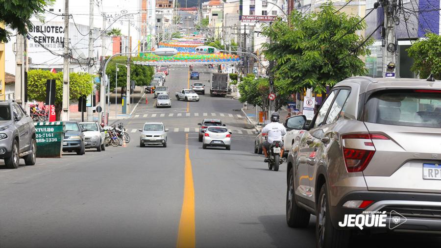 Prefeitura de Jequié adere a Onda Verde nos semáforos de uma das principais avenidas do município