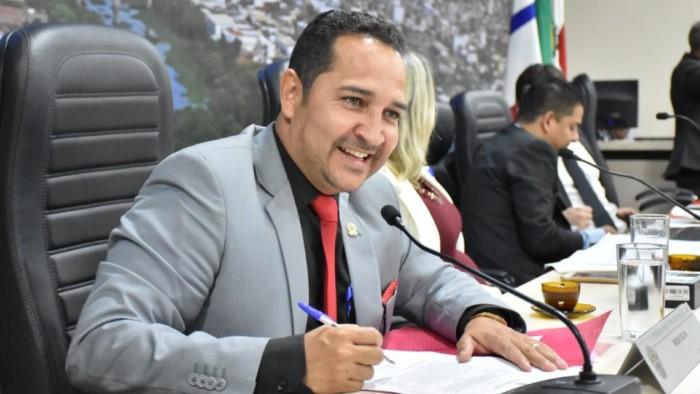 Ex-vereador Roque Silva é nomeado como chefe da agência Regional do Ibametro em Jequié