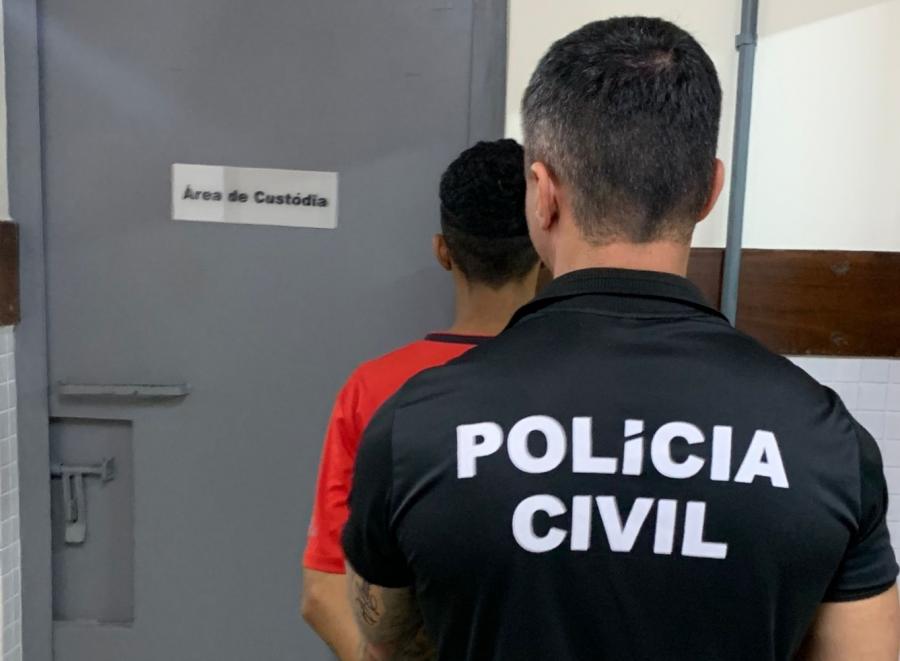 Foragido da Justiça por homicídio e outros crimes é preso em Maracás na Bahia