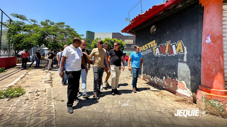 Prefeito de Jequié autoriza requalificação dos canteiros centrais da Avenida Santa Luzia e licitação para recuperação da Praça da Rodoviária