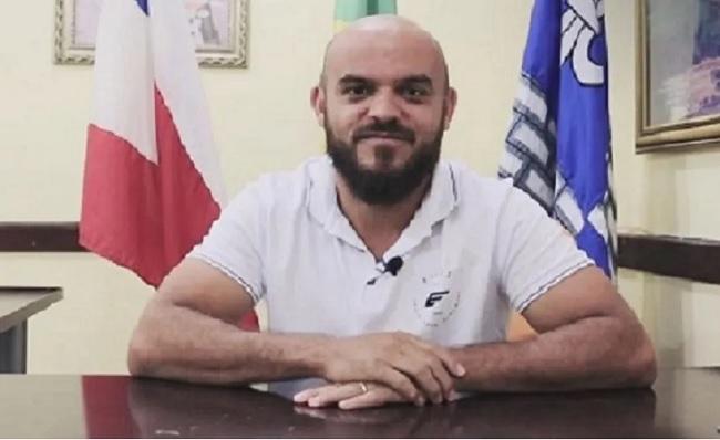TCM multa prefeito de Aiquara por nepotismo