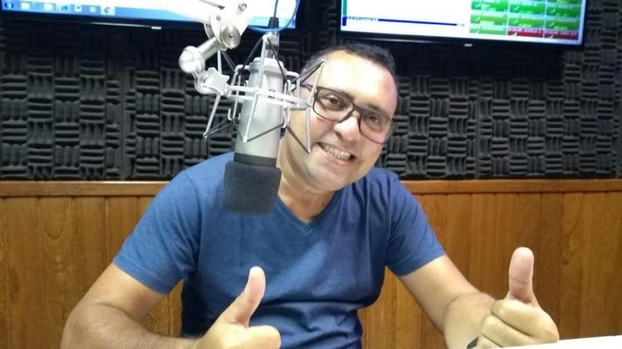 Jequié: Morre aos 51 anos o radialista Paulo Santos
