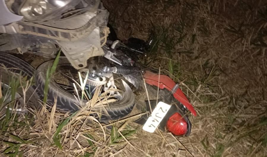 Três pessoas morrem em colisão de moto e carro na estrada Maracás/Lajedo do Tabocal