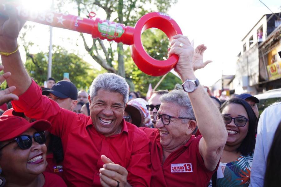 ‘Lula, está entregue seu presente’, diz Jerônimo ao comemorar vitória de Caetano em Camaçari