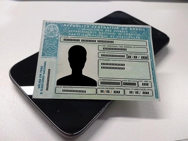 Detran alerta motoristas para golpe do SMS sobre a suspensão da CNH
