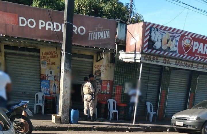 Jequié: Homem é morto a tiros em bar no bairro Jequiezinho