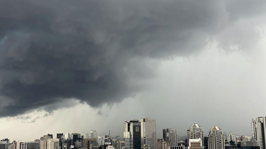 Último final de semana do ano deve ser chuvoso em todo o país