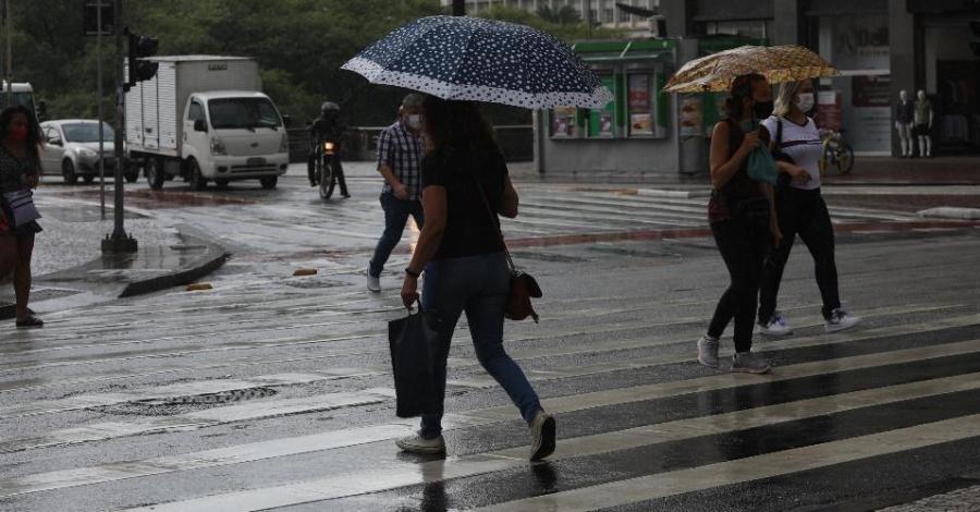 Instituto Nacional de Meteorologia eleva alerta para nível laranja em Jequié