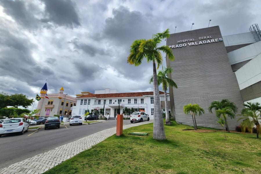 Homem tenta matar ex-companheira a facão e tenta suicídio em Jequié