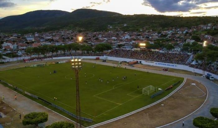 Jequié estreia na Copa do Brasil 2025 em casa, mas estádio é criticado por condições precárias