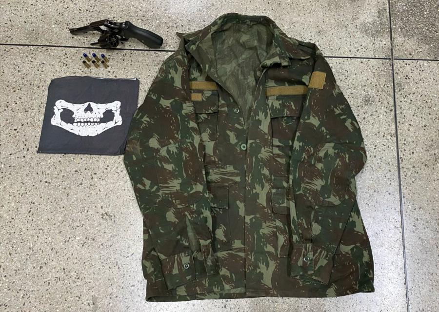 Suspeito de homicídio morre em confronto com polícia em Itaquara
