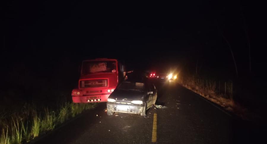 Caminhão com problemas mecânicos provoca colisão múltipla na BA-650 entre Dário Meira e Itagibá