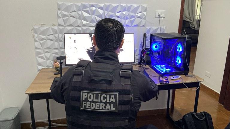 Homem é preso pela PF na zona rural de Jaguaquara por crime cibernético