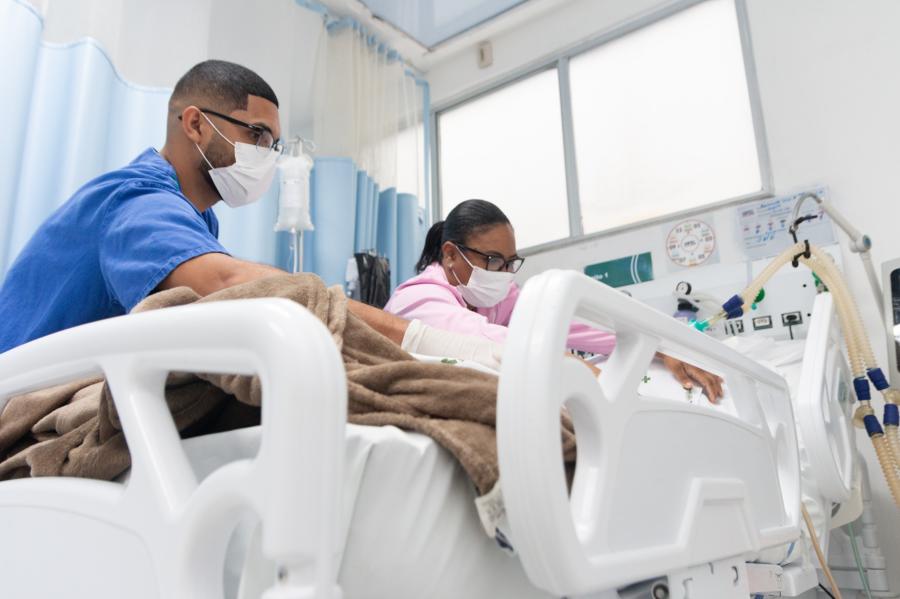 Sesab convoca 605 profissionais para reforçar assistência à saúde