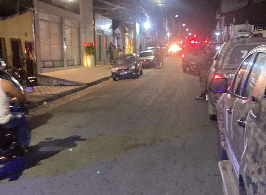 Três pessoas são baleadas em atentado na cidade de Jequié