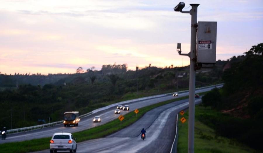 Juíza federal manda governo reativar radares em rodovias