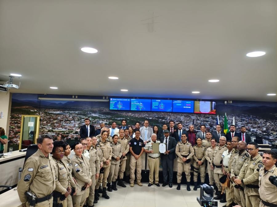 Tenente Coronel Ribeiro recebe homenagem da Câmara de Jequié