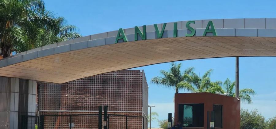 Anvisa proíbe fabricação e venda de cosméticos após irregularidades sanitárias